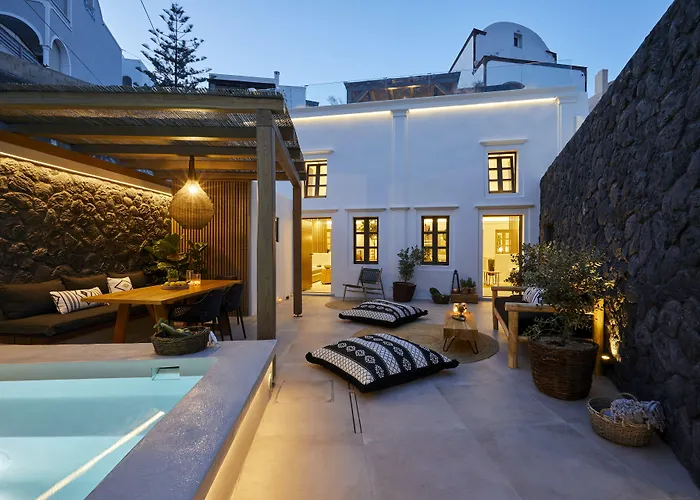 Floria Suites Karterados 