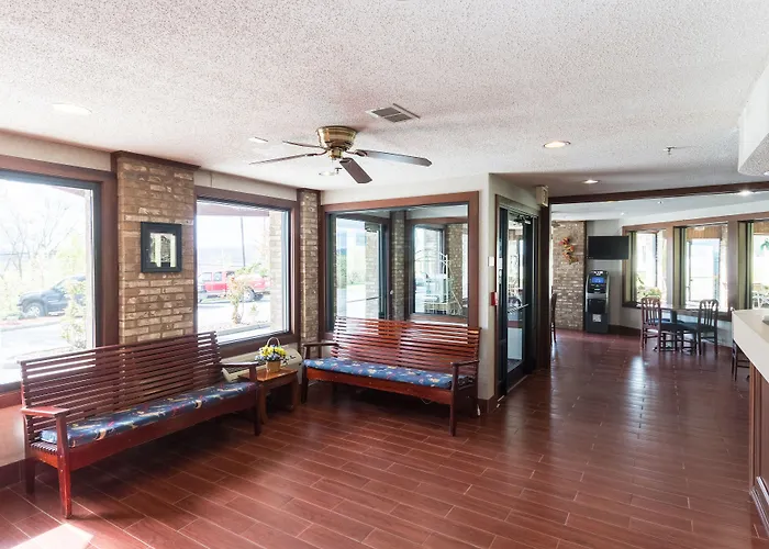 Quality Express Inn & Suites Mineral Wells