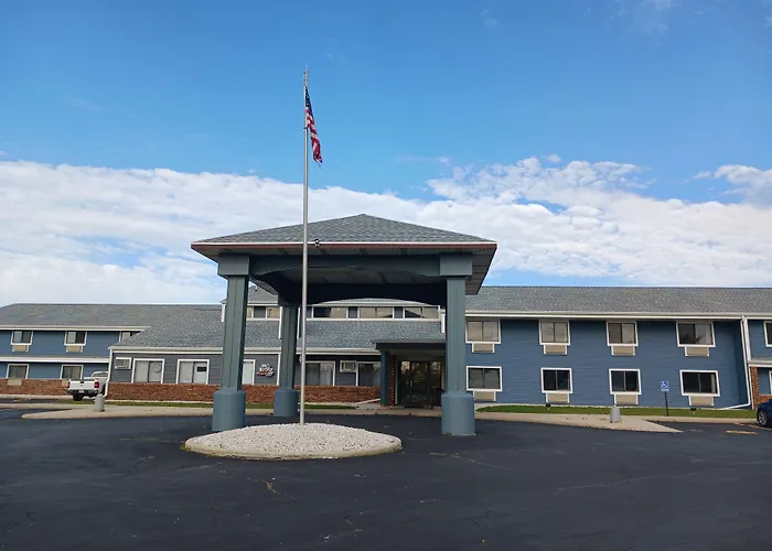 The Oasis Hotel & Bar Sheboygan Falls
