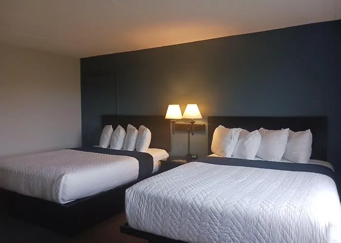 The Oasis Hotel & Bar Sheboygan Falls