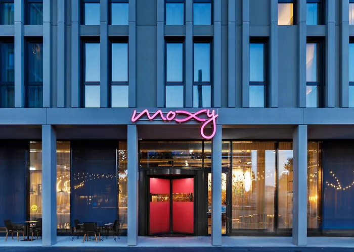 Moxy Bern Expo Hotel