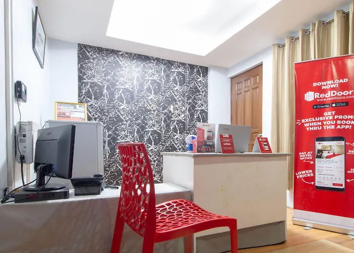 Reddoorz @ Dbuilders Rooms Ph2 Taguig