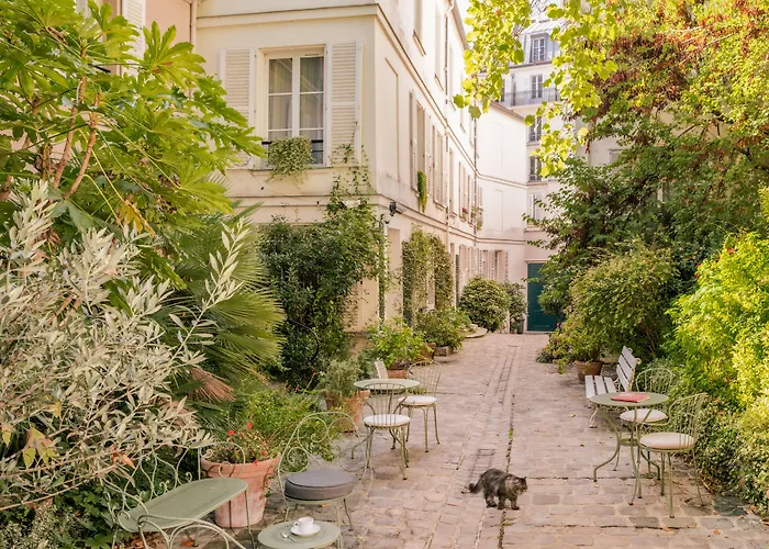 Hotel Des Grandes Ecoles Paris