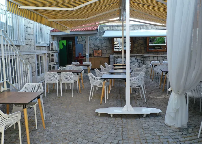Neva Hotel Alacati Ciftlikkoyu