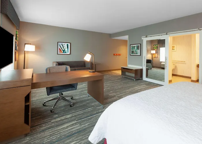 Hampton Inn & Suites Bloomfield Hills Detroit