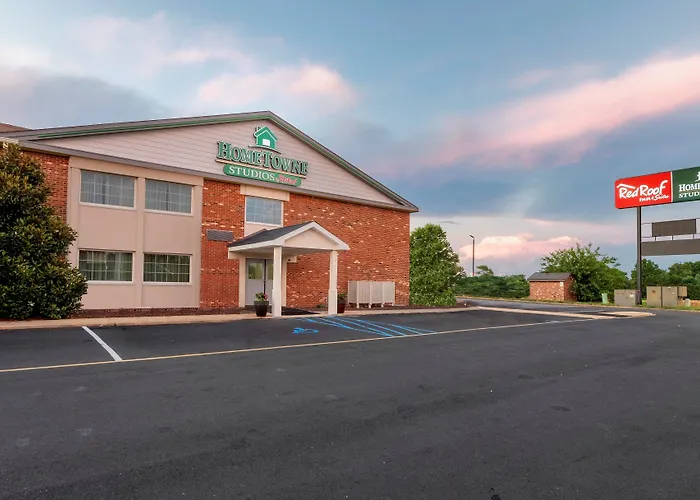 Hometowne Studios By Red Roof Wilmington - New Castle