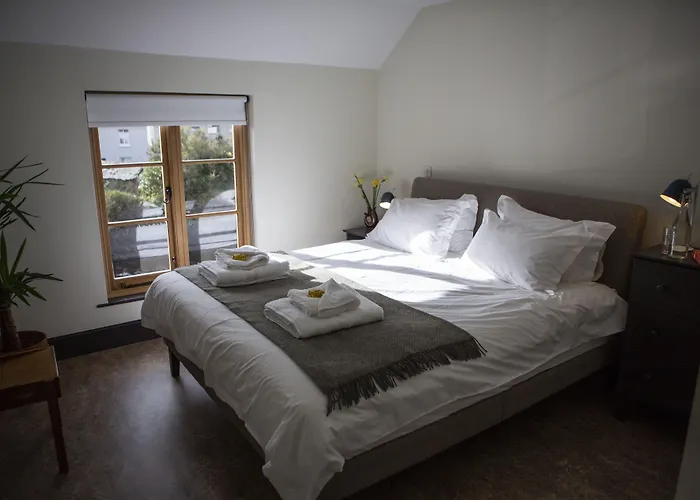 The Leaping Salmon Hotel Yelverton