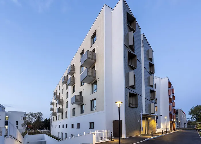 Néméa Appart'Hôtel Vélizy Europe
