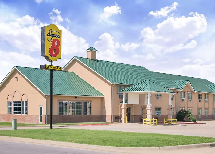 Super 8 By Wyndham Winfield-Quail Ridge Area Hotel