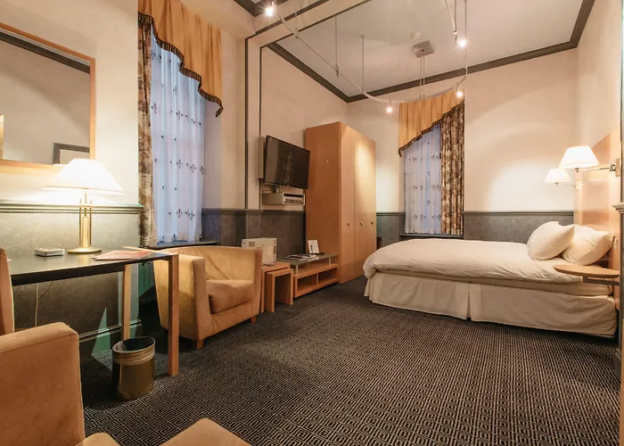 Regency Hotel Douglas