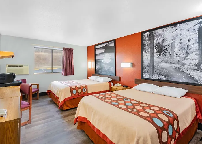Super 8 By Wyndham Waynesburg Hotel