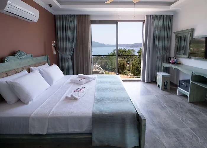 Noel Baba Hotel Kaş