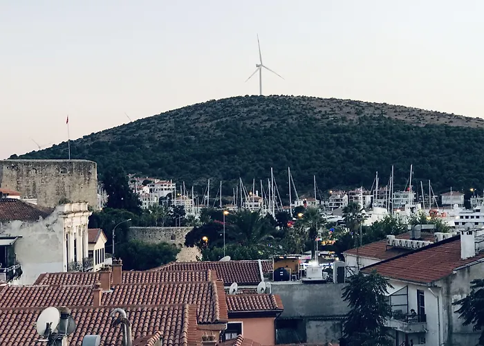 Muharrembey Otel Çeşme
