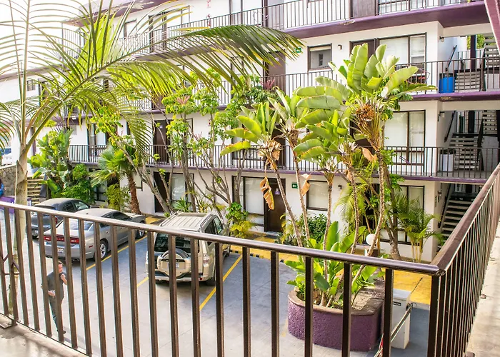 Hotel Suites Royal Tijuana