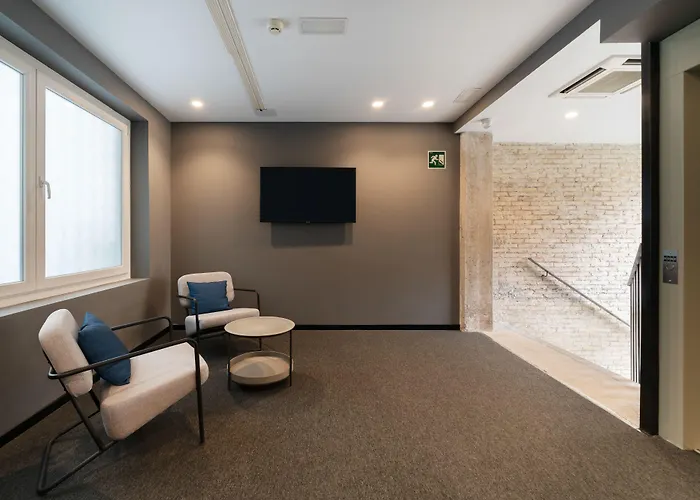 Hotel Nest Style Valence