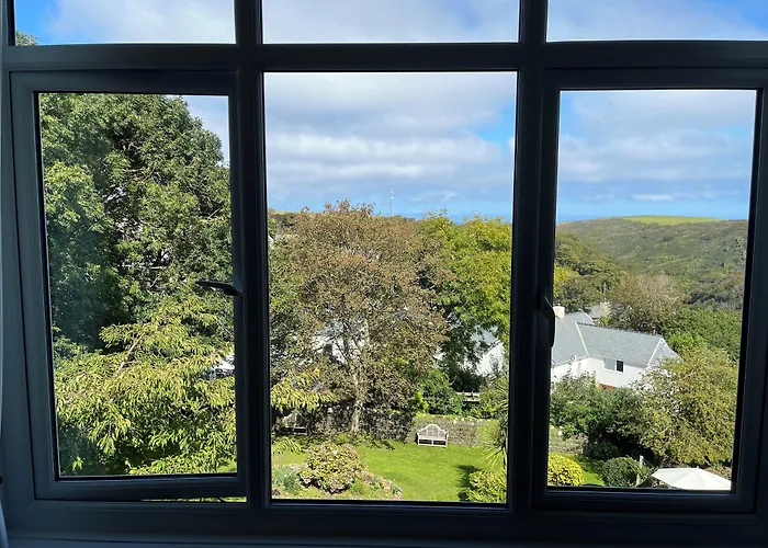 Boscastle House Bed & Breakfast