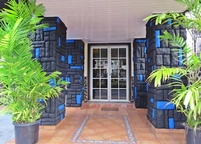 Hotel California Panama