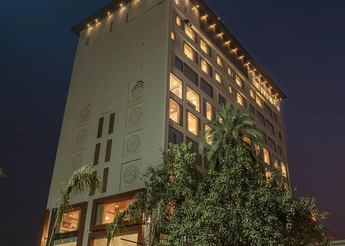 Hotel Clarks Premier ,Kota