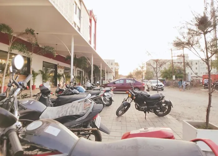 Tgi Insignia Hotel Bhopal