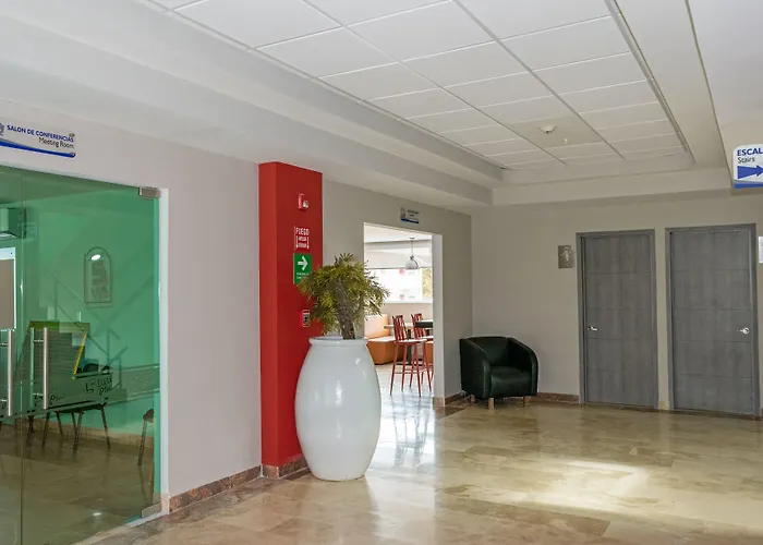 Hotel 5 Inn Plus León