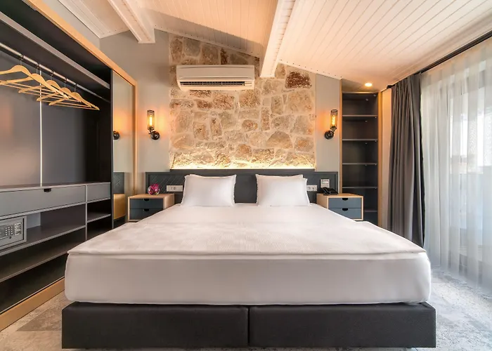 Isola 12 Hotel Kaş