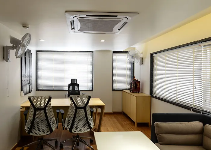 Hotel Atishay Bhopal