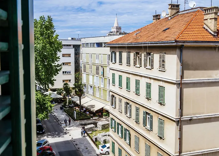 Riva Palace - Design Rooms Zadar