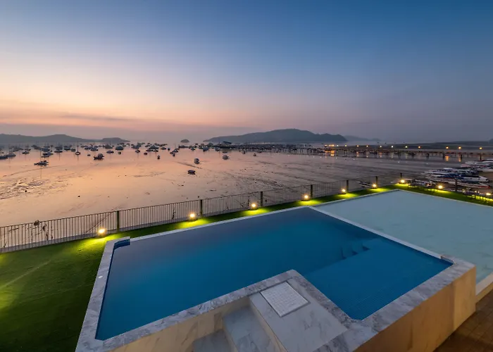 Shin Arch39 Phuket Beach Front - Sha Plus Chalong