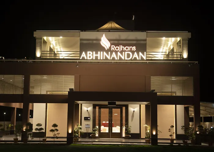 Hotel Rajhans Abhinandan Bhopal