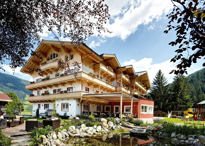 Hotel Grundlhof Bramberg am Wildkogel