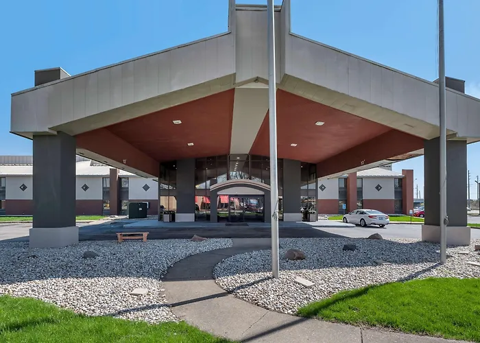Suburban Studios Lafayette