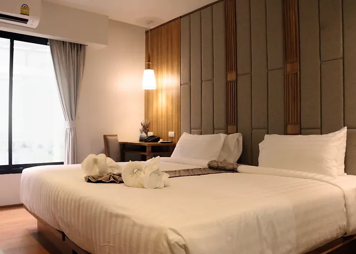 Lanna Thaphae Hotel เชียงใหม่