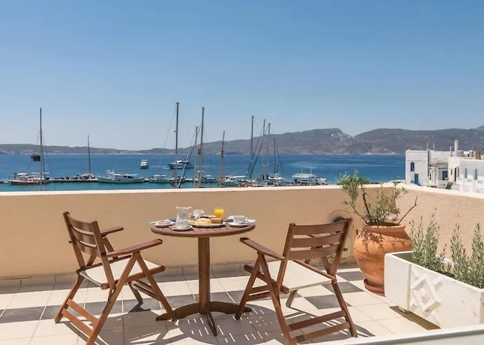 Portiani Hotel Adamantas