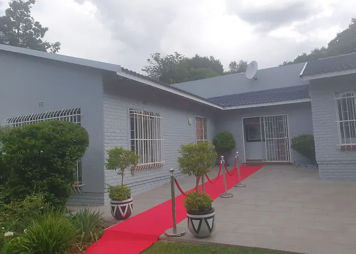 Ouklip Place Hotels Roodepoort