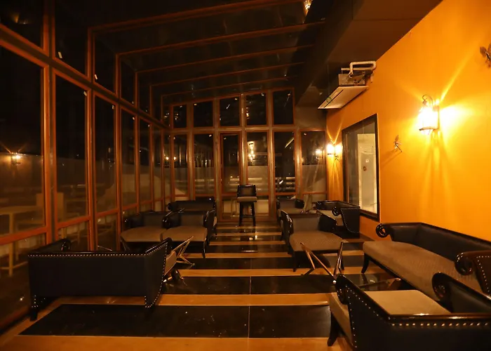 The Pinnacle Inn Sarnath - Close To Sarnath Temple Varanasi