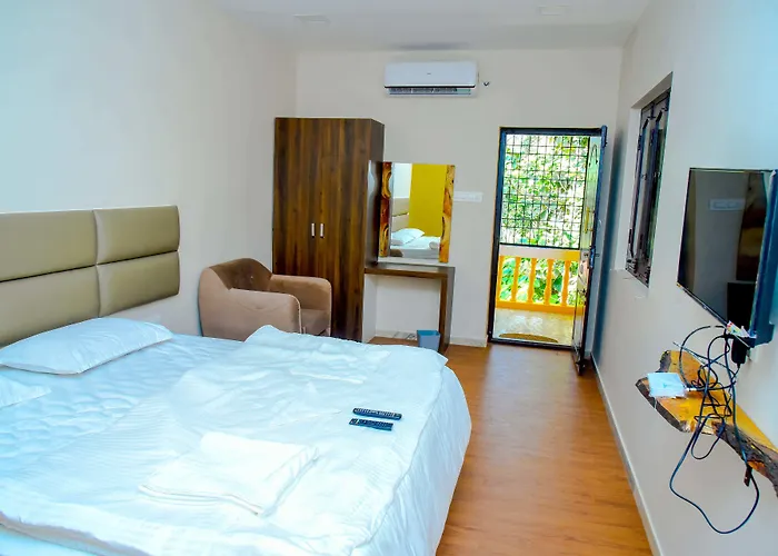 Fundera Aqua Stay Yelagiri