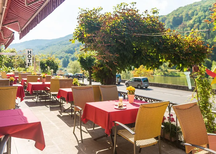 Moselromantik-Hotel Zum Loewen Ediger-Eller
