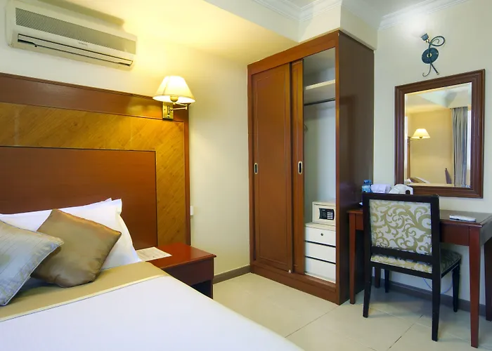 Mookai Hotel Malé