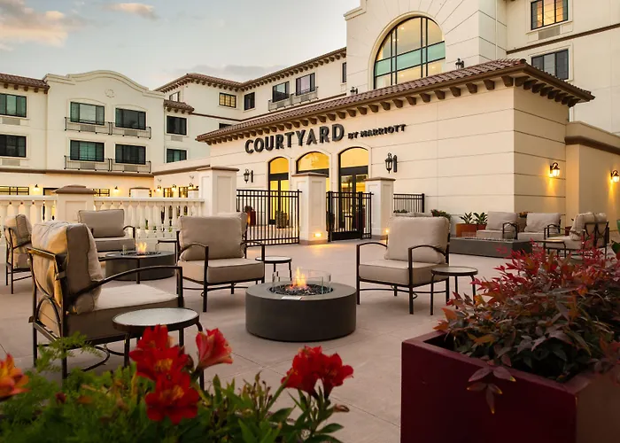 Hotel Courtyard By Marriott Santa Cruz