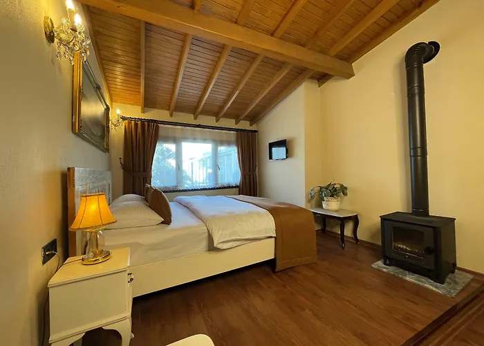 Sakli Tas Konak Otel Urla
