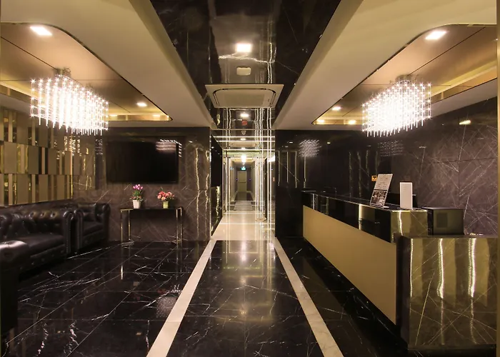 Pratunam Atrium Hotel Bangkok