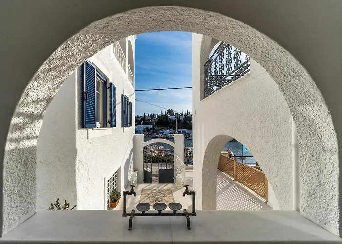 Porto Vecchio Luxury Suites Spetses Town