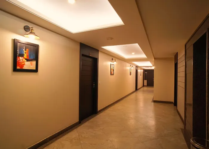 Hotel Shree Kanha Residency Prayagraj
