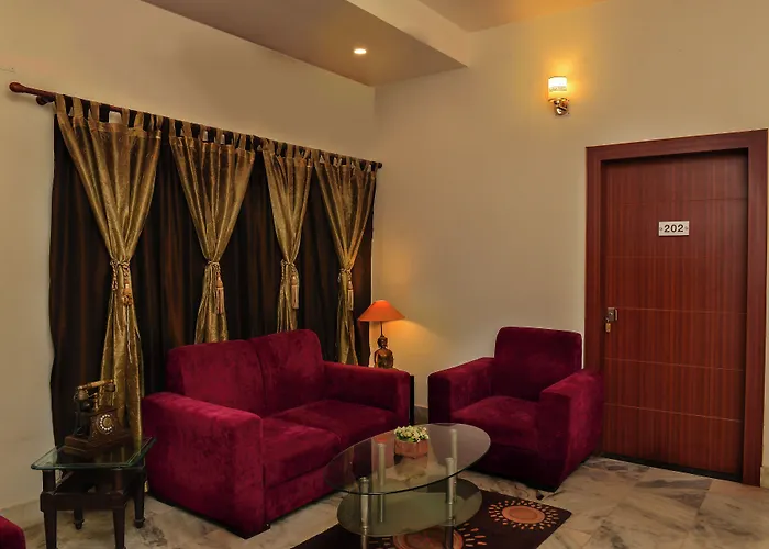 Magnolia Inn Near Gnrc & Secretariat Gs Rd Guwahati