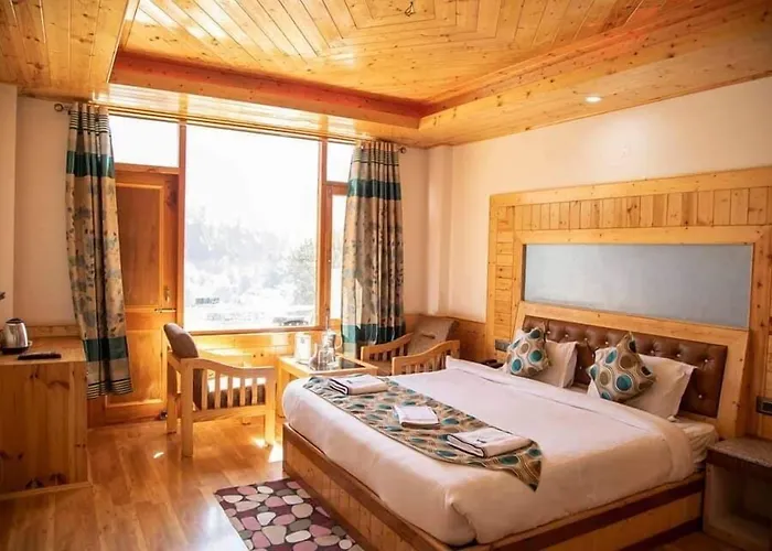 Hotel Uday Himalaya Manali 