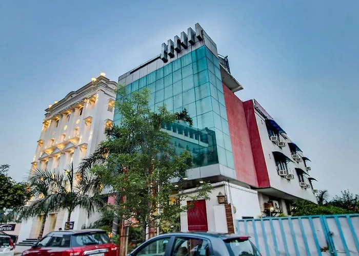 Hotel Amanda Lucknow