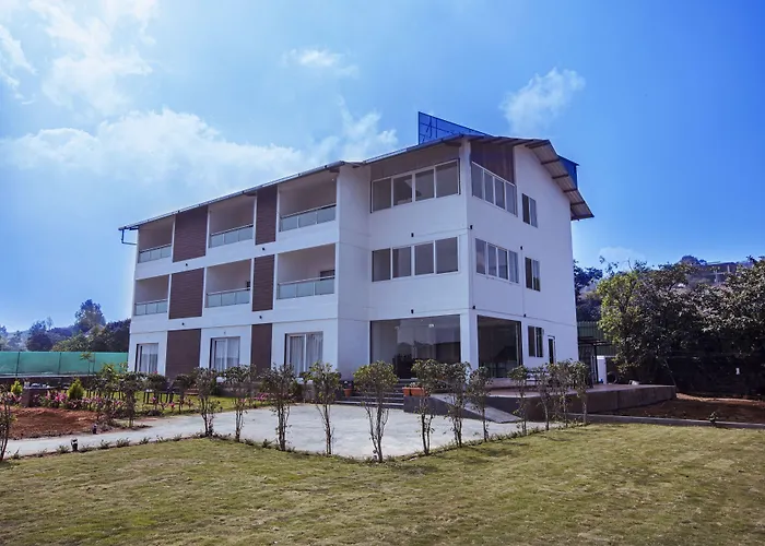Hotel Amora Premium Mahabaleshwar