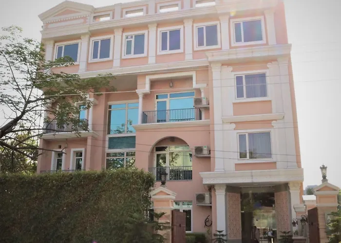 Royal Residence Iffco Chowk Gurgaon