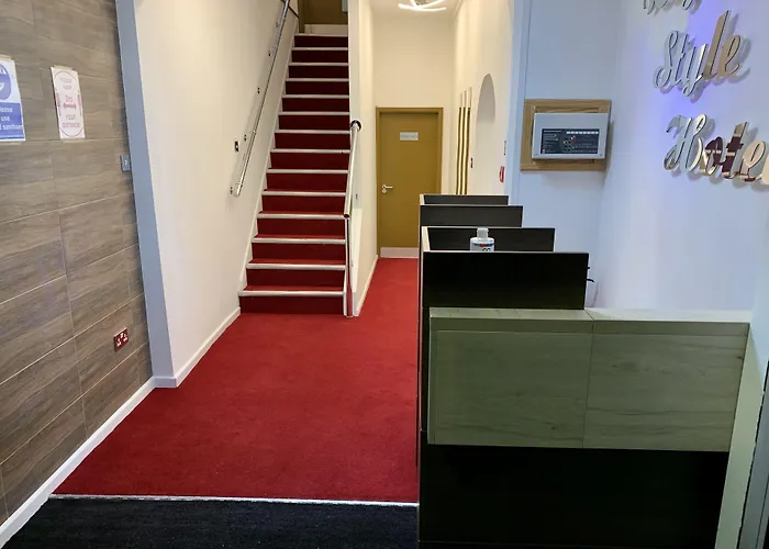 De Regency Style Hotel Redditch