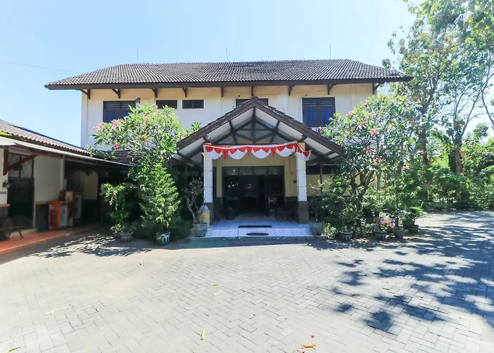 Wisma Flamboyan Surabaya